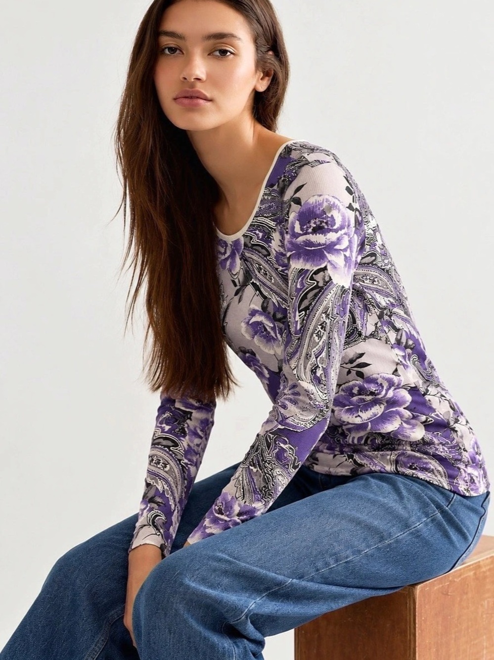 327. Karen Scott Paisley Long Sleeve Top in Purple & White Size Small